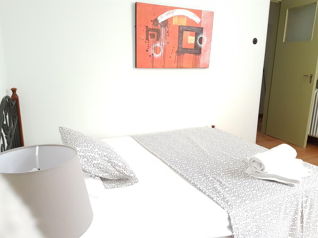 Apartamento Errathens Pine Red And Taupe - Athens Center Exterior foto